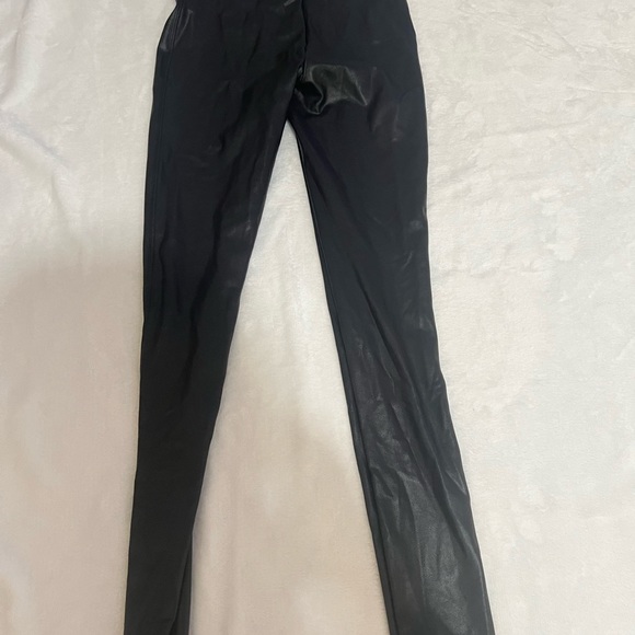 SPANX faux leather maternity legging size S - Picture 7 of 14